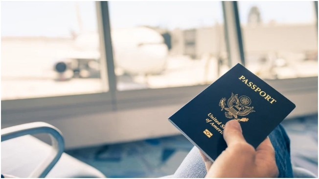 How to apply for an emergency passport when you’re abroad?