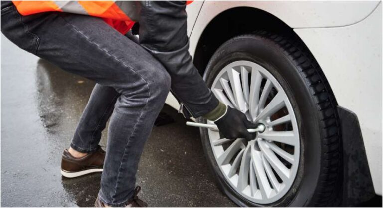 Must-Have Safety Upgrades for Roadside Assistance Vehicles